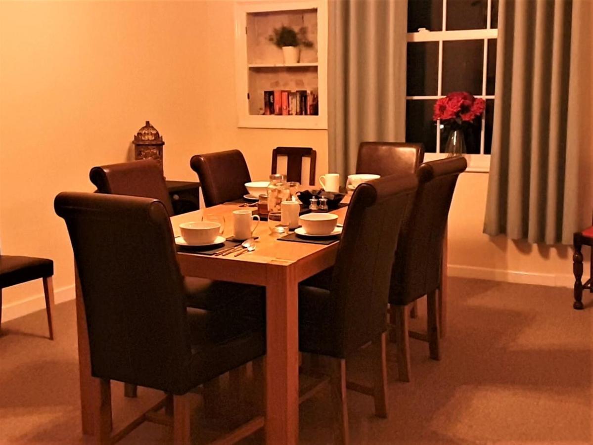 Riverbank Guest House Wiggenhall Saint Germans Dış mekan fotoğraf