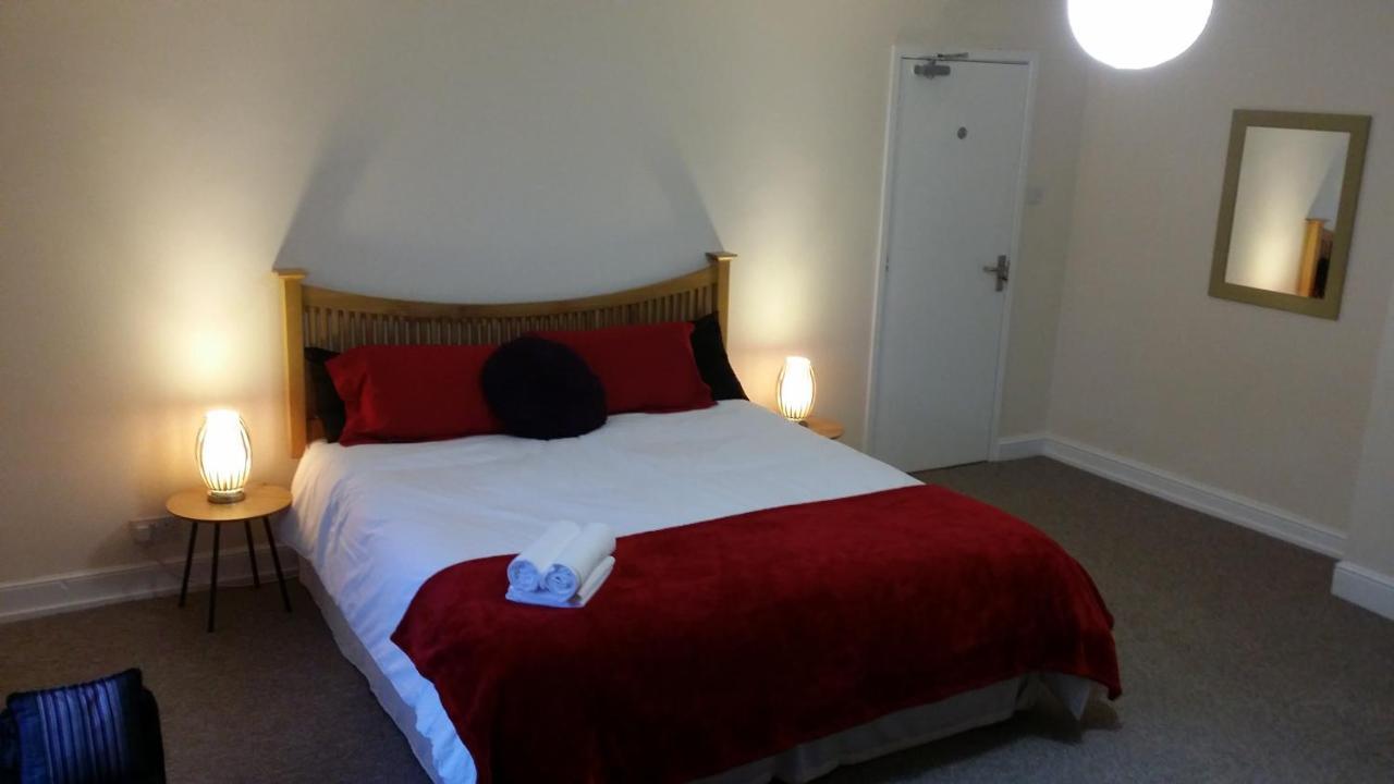 Riverbank Guest House Wiggenhall Saint Germans Dış mekan fotoğraf