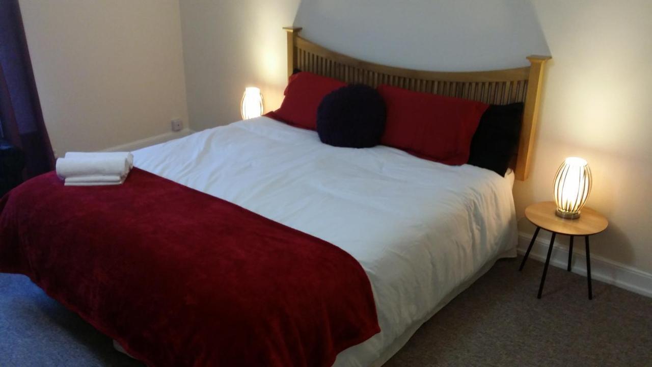 Riverbank Guest House Wiggenhall Saint Germans Dış mekan fotoğraf