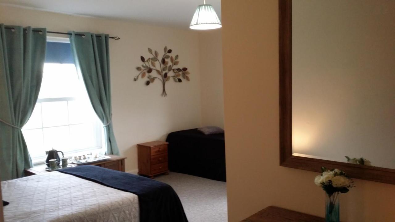 Riverbank Guest House Wiggenhall Saint Germans Dış mekan fotoğraf